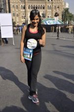 Richa Chadda at Standard Chartered Mumbai Marathon in Mumbai on 19th Jan 2013 (36).JPG